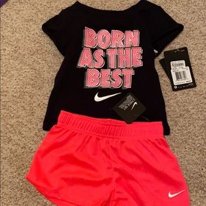 2T Girl’s Nike set- NEW WITH TAGS